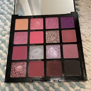 L.A. Girl Eyeshadow Palette
